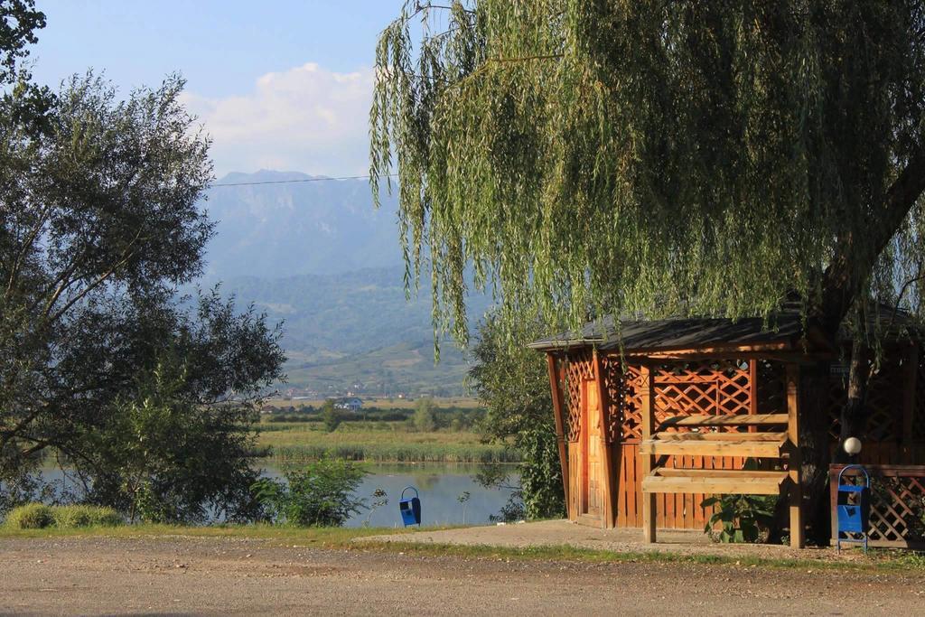 Motel Blue River Calimanesti Exterior photo